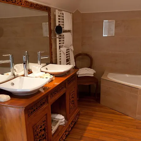 Hotel Chateau Du Boisniard 5*