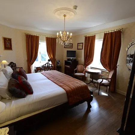 Chateau Du Boisniard 3* Chambretaud