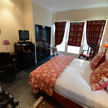Chateau Du Boisniard 5*