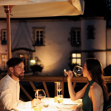 Chateau Du Boisniard 3* Chambretaud