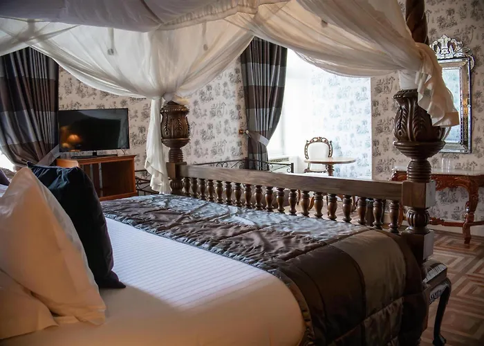 Domaine Du Boisniard Hotel Chambretaud